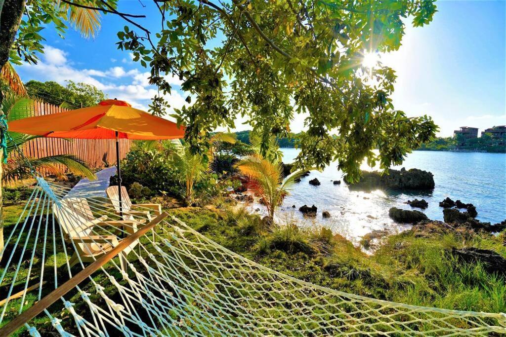 ווסט אנד The Dock Resort Over Water Retreat מראה חיצוני תמונה